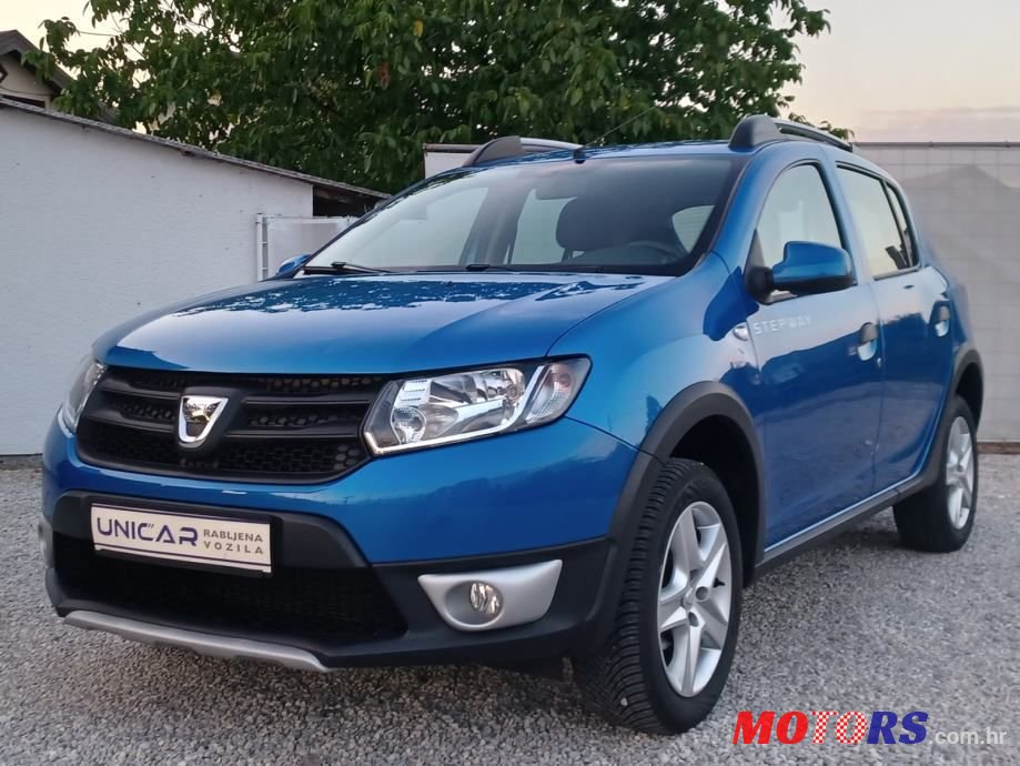 2016' Dacia Sandero photo #1