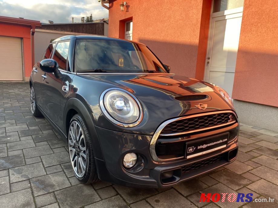 2015' MINI Cooper Sd photo #1