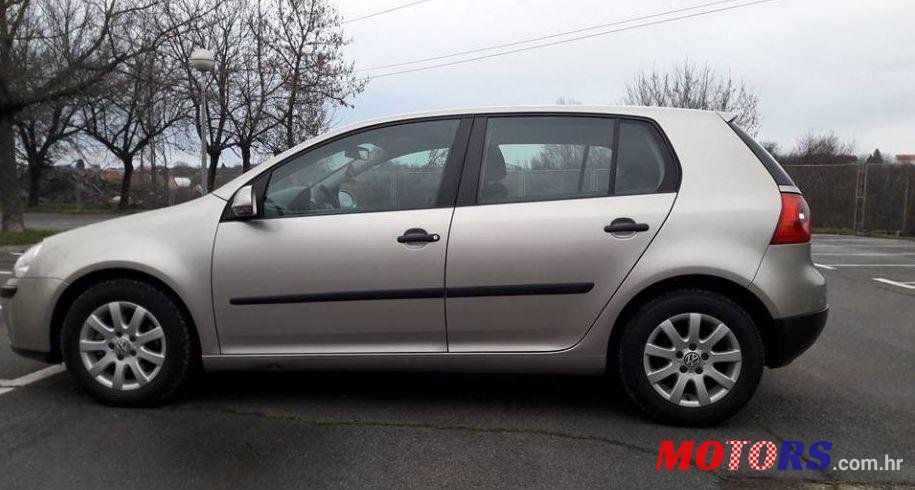 2005' Volkswagen Golf V 1,9 Tdi photo #1