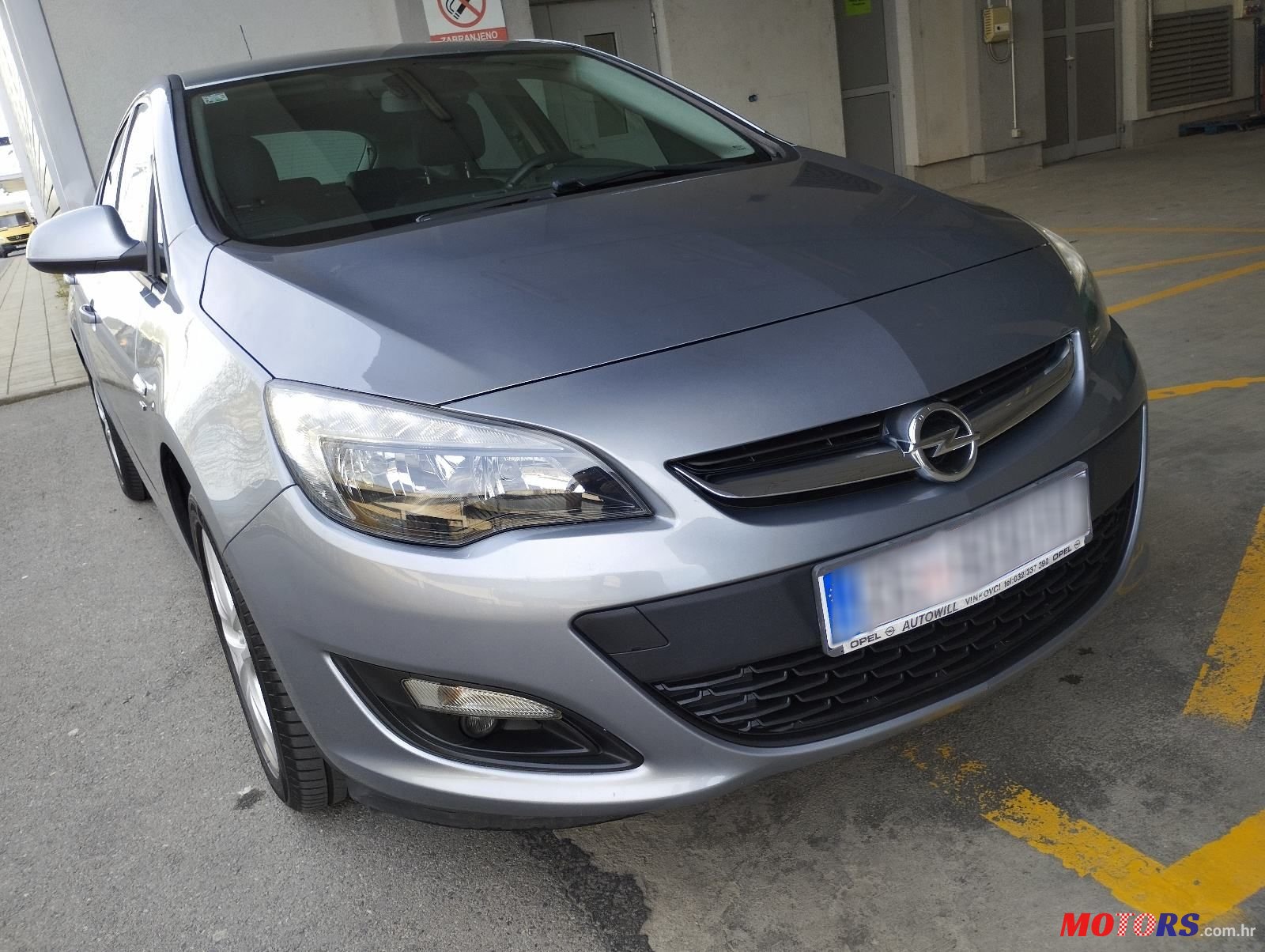 2014' Opel Astra Cdti photo #1