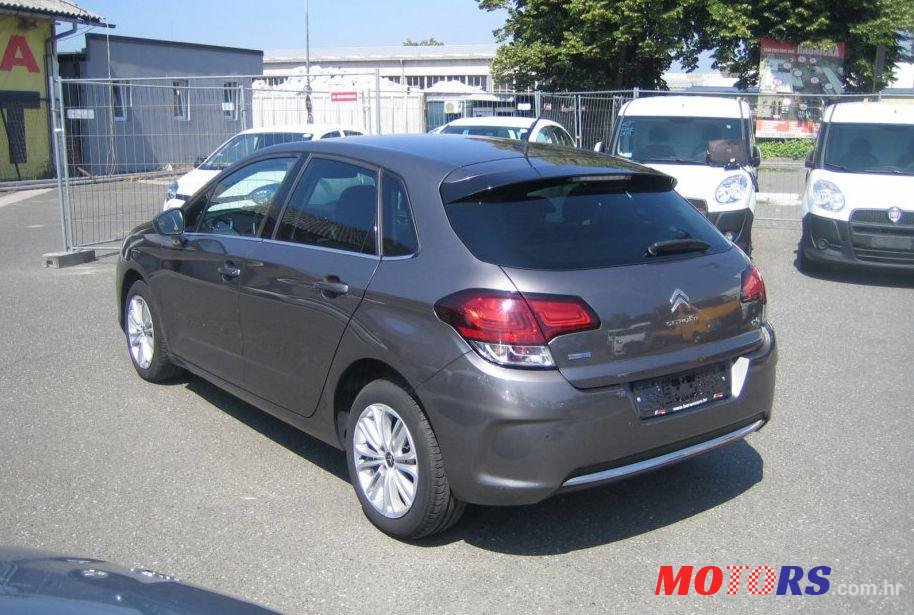 2016' Citroen C4 1,6 120 S&S photo #1