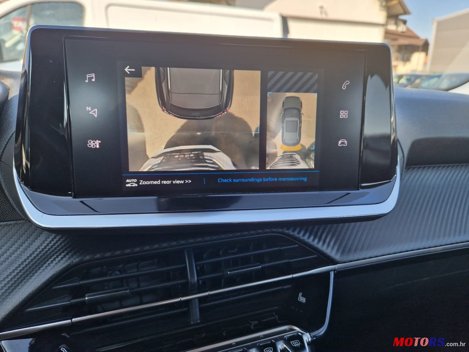 2022' Peugeot 2008 1,5 photo #4