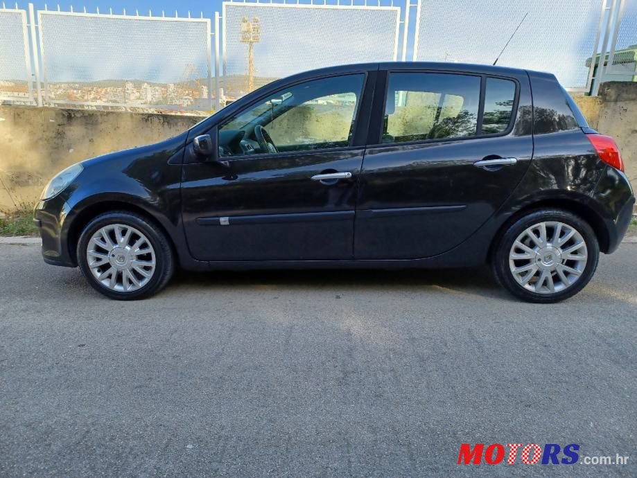 2007' Renault Clio 1,2 16V photo #4
