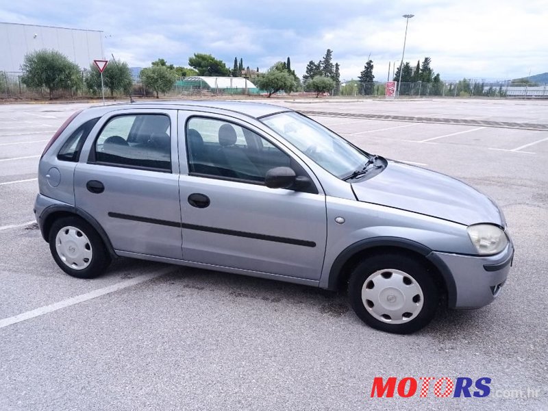 2004' Opel Corsa 1,2 16V photo #4