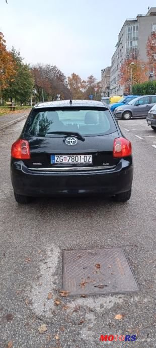 2007' Toyota Auris photo #6