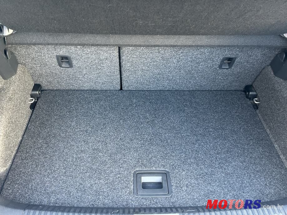 2011' Volkswagen Polo 1,6 Tdi photo #6