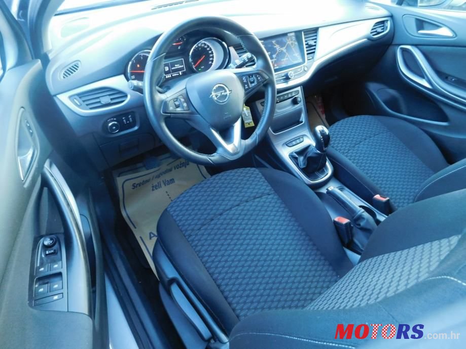 2016' Opel Astra 1.6 Cdti photo #4
