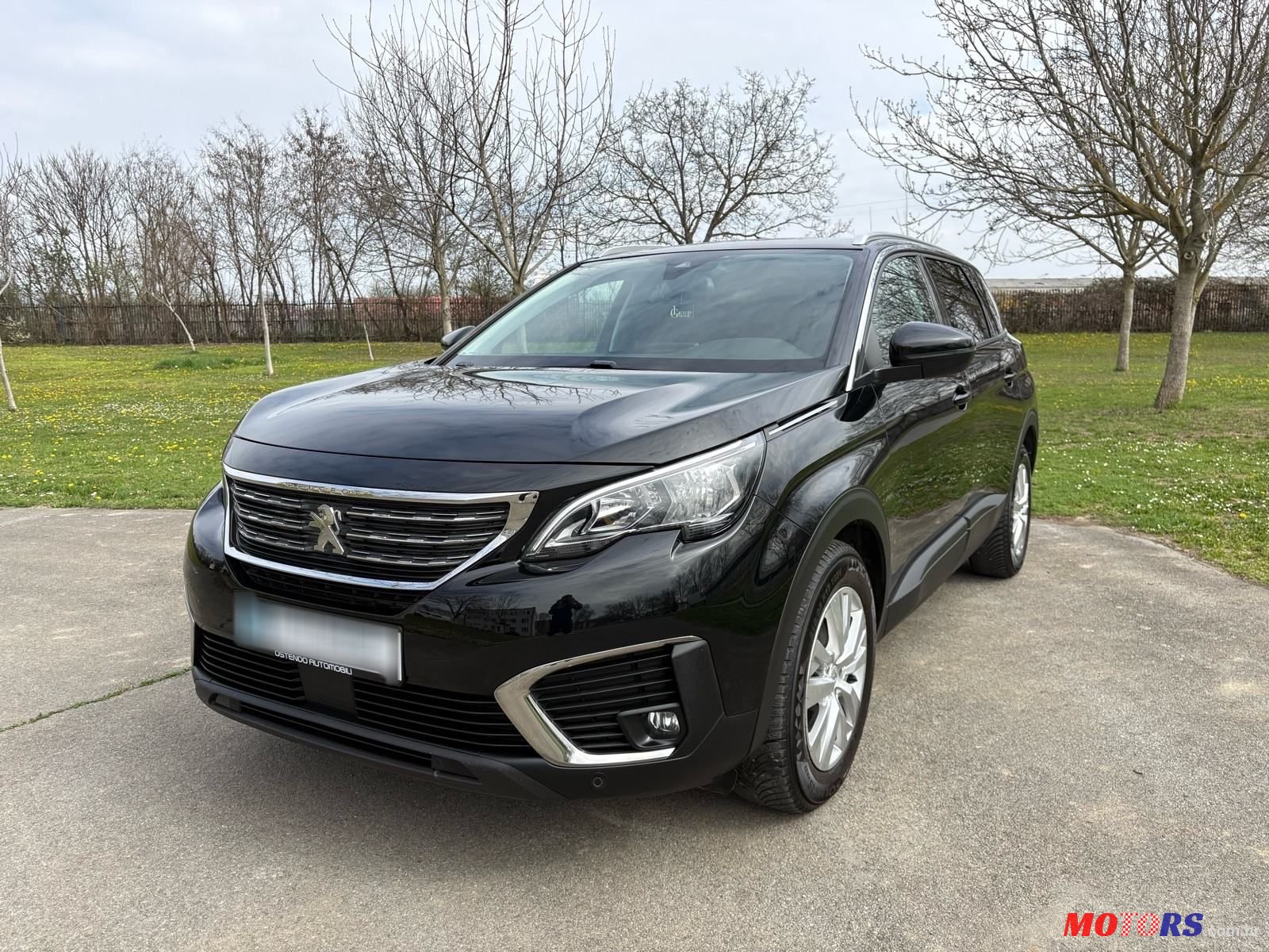 2018' Peugeot 5008 1,5 Bluehdi photo #1