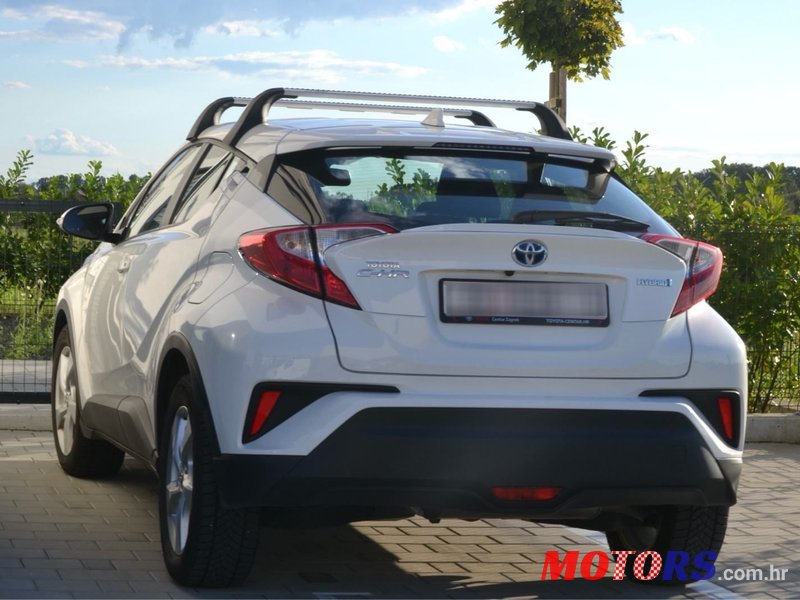 2017' Toyota C-HR 1,8 Vvt-I photo #5