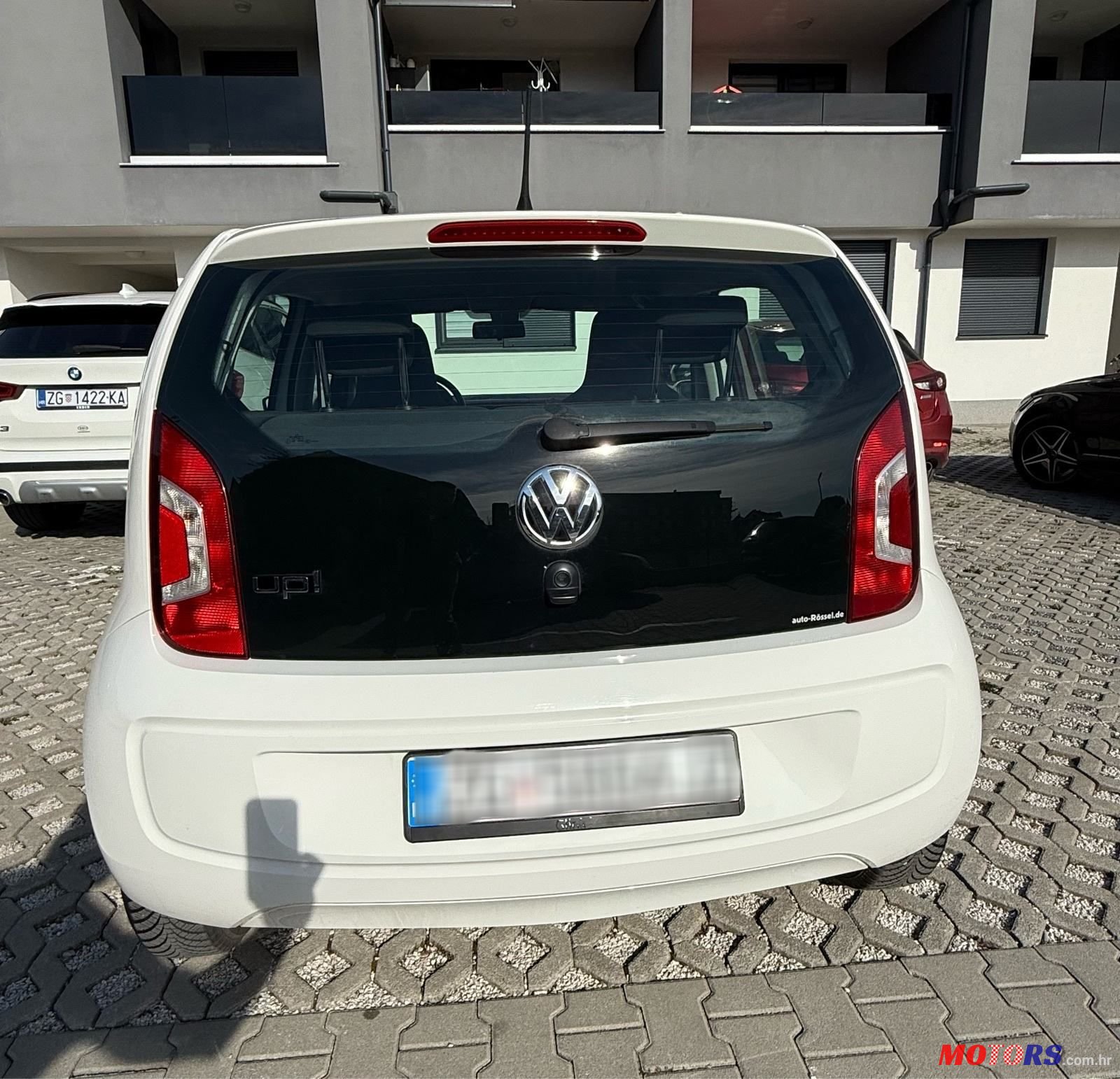 2014' Volkswagen Up! 1,0 Up! photo #4