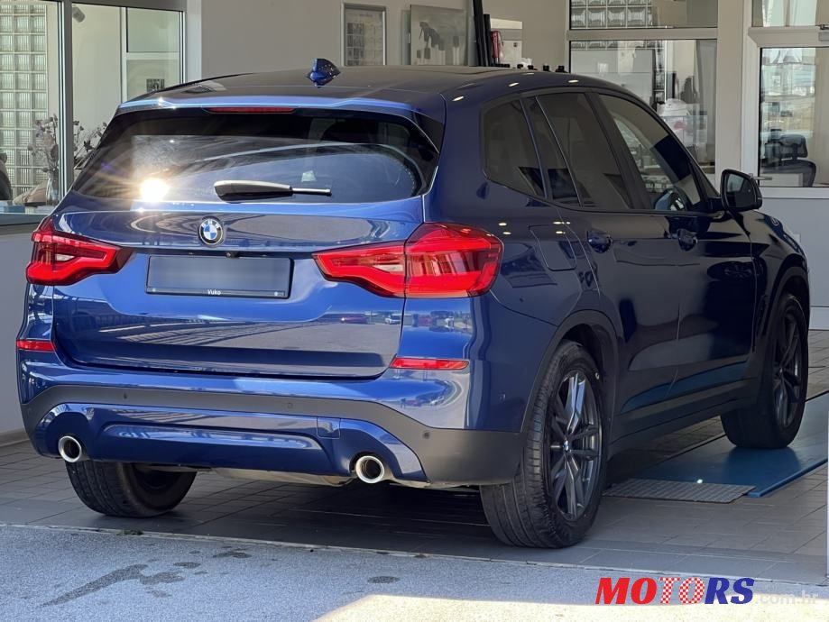 2018' BMW X3 Xdrive20D photo #6