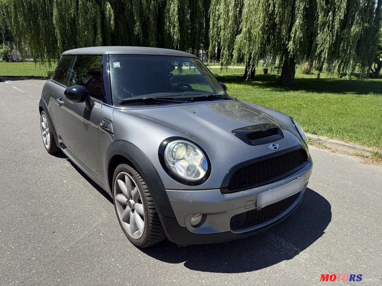 2008' MINI Cooper photo #1