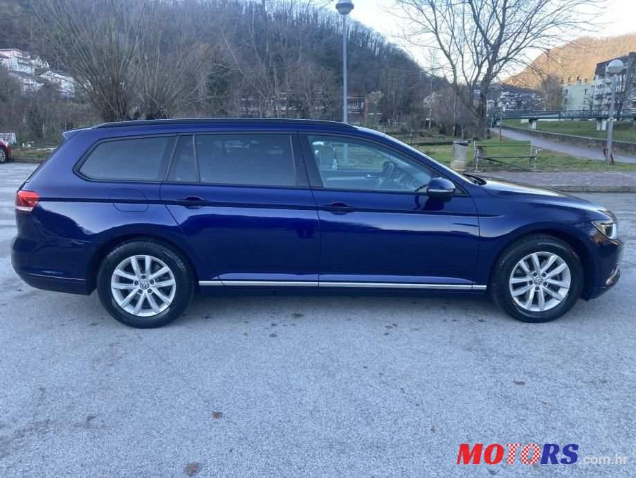 2018' Volkswagen Passat Variant photo #2