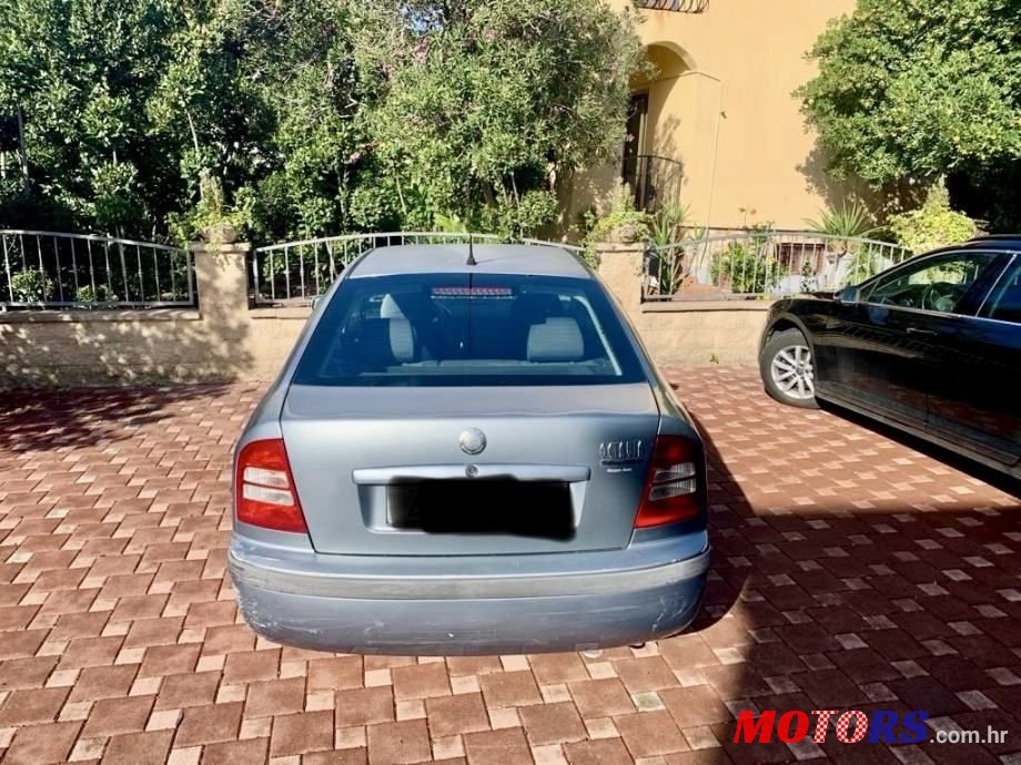 2004' Skoda Octavia 1,9 Tdi Classic photo #1