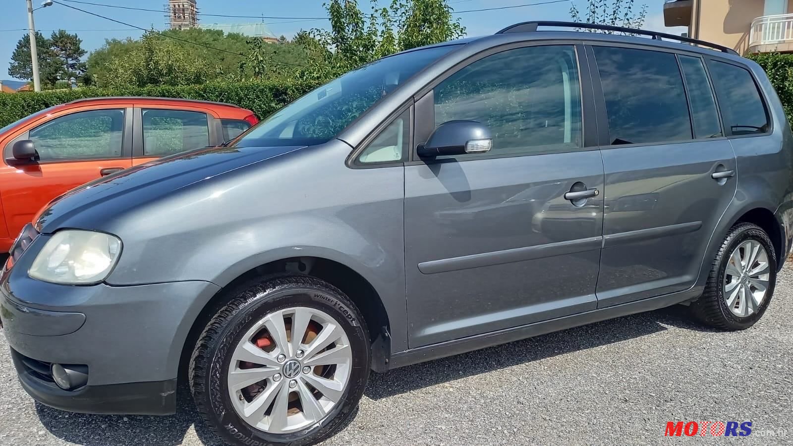 2004' Volkswagen Touran 2,0 Tdi photo #2