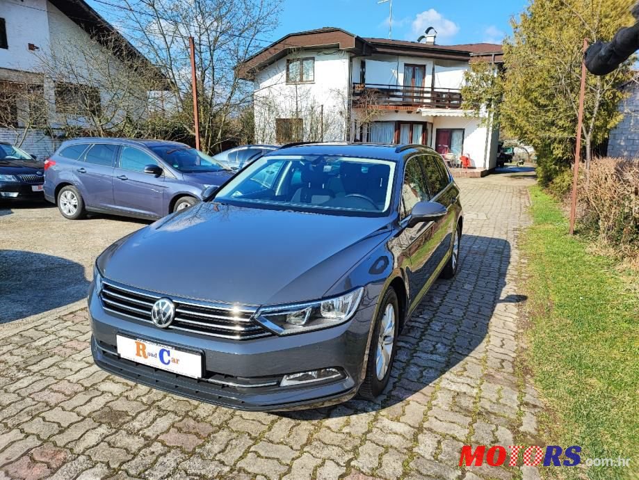 2015' Volkswagen Passat Variant photo #2