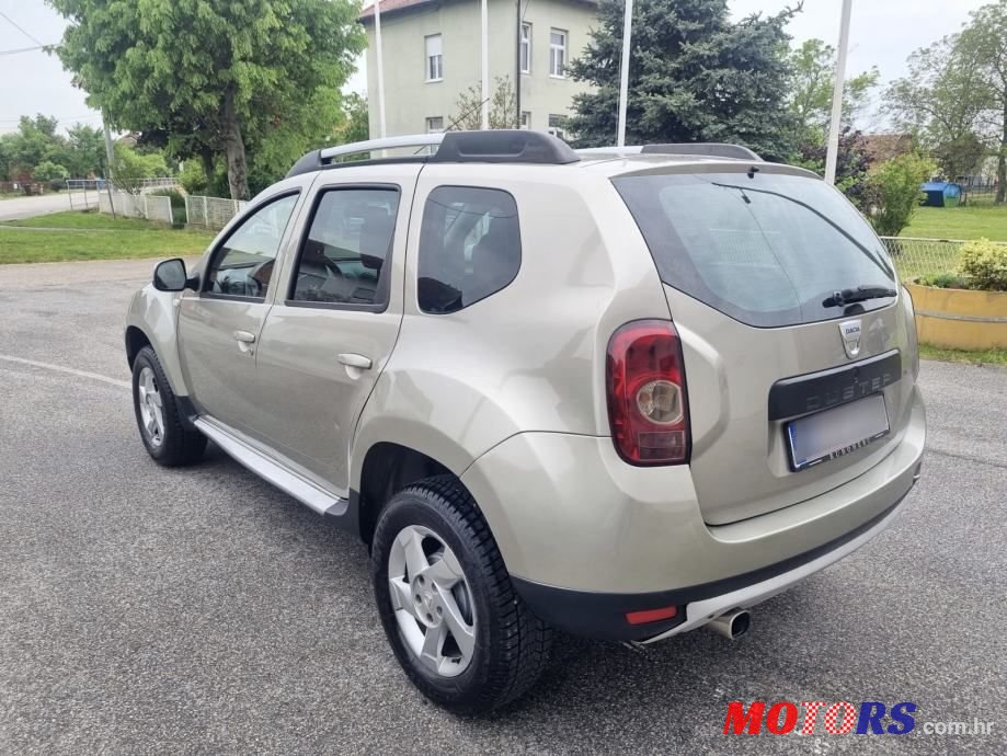 2011' Dacia Duster 1,6 16V photo #6