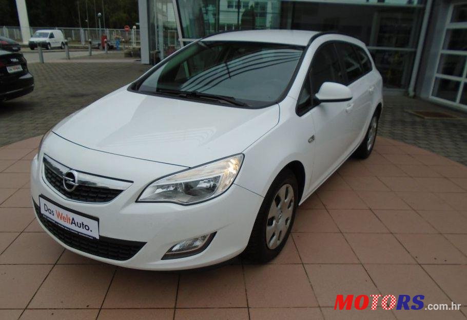 2012' Opel Astra Karavan 1,3 Cdti photo #1