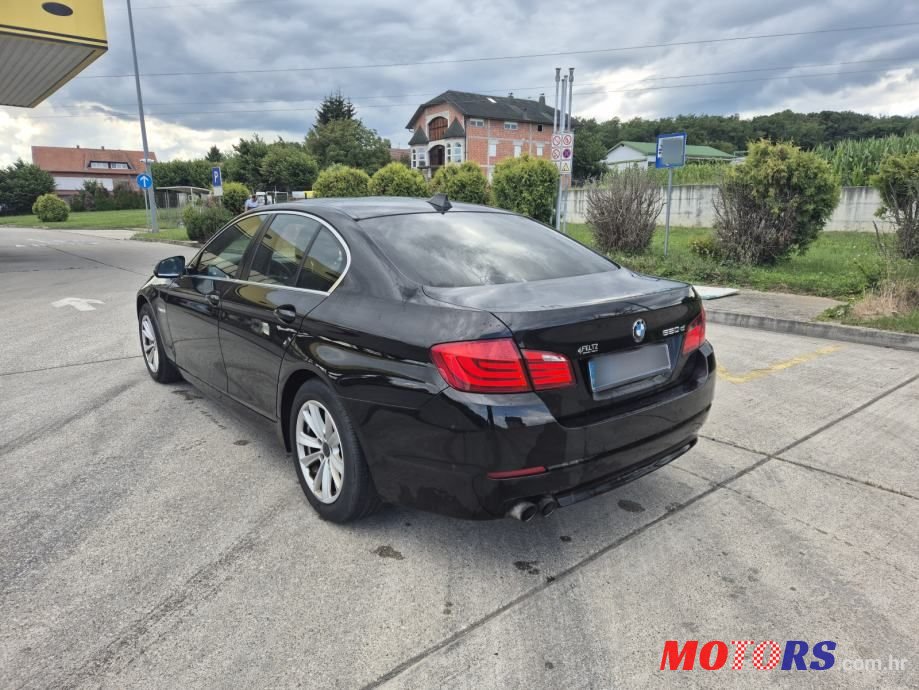 2011' BMW Serija 5 520D photo #6