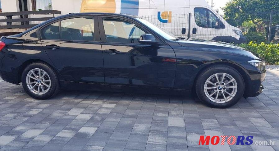 2012' BMW Serija 3 318D photo #1