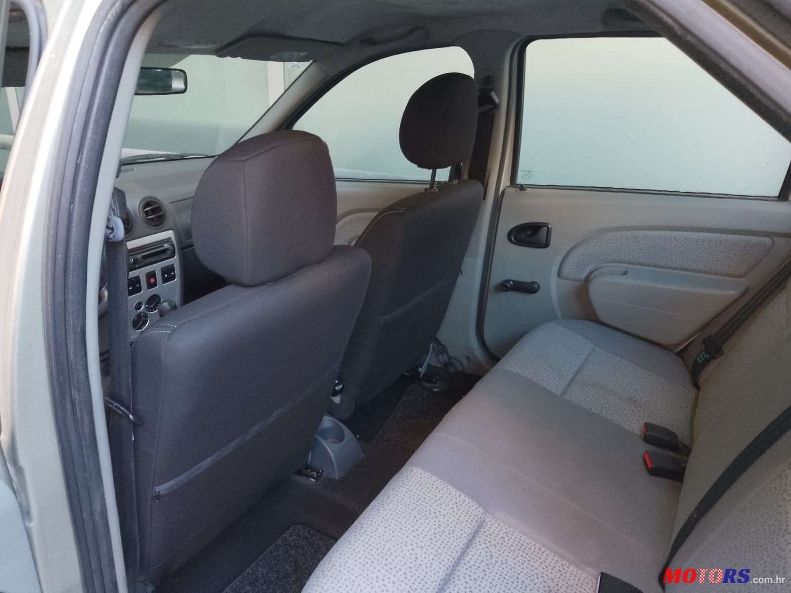 2006' Dacia Logan 1,4 photo #4