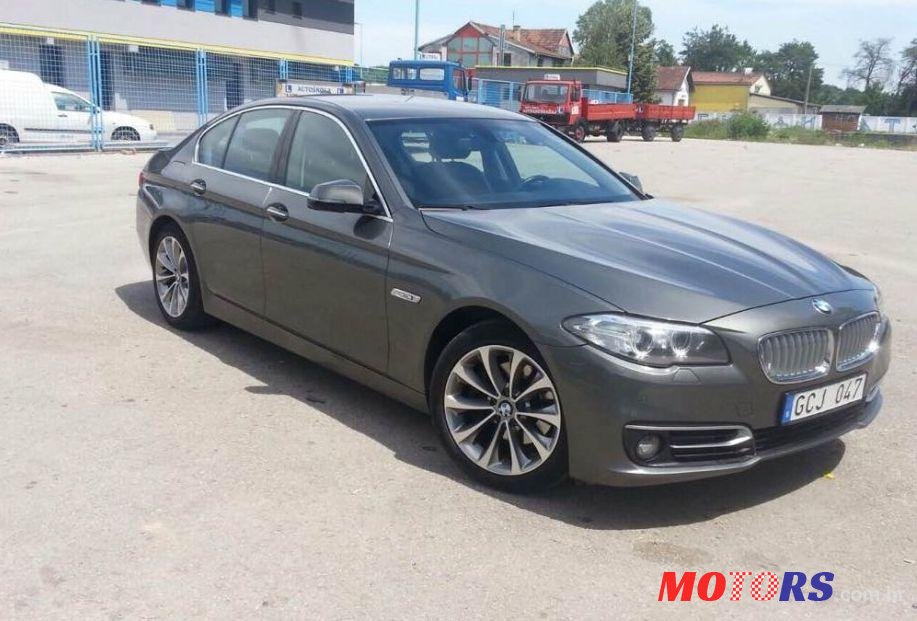 2013' BMW Serija 5 520Xd photo #1