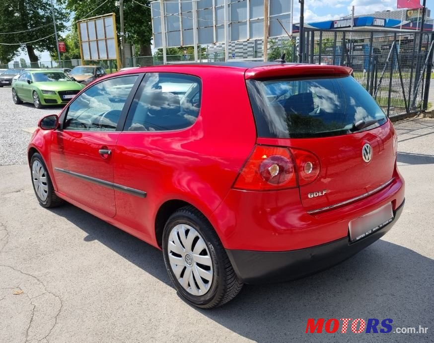 2005' Volkswagen Golf 5 1,4 photo #4