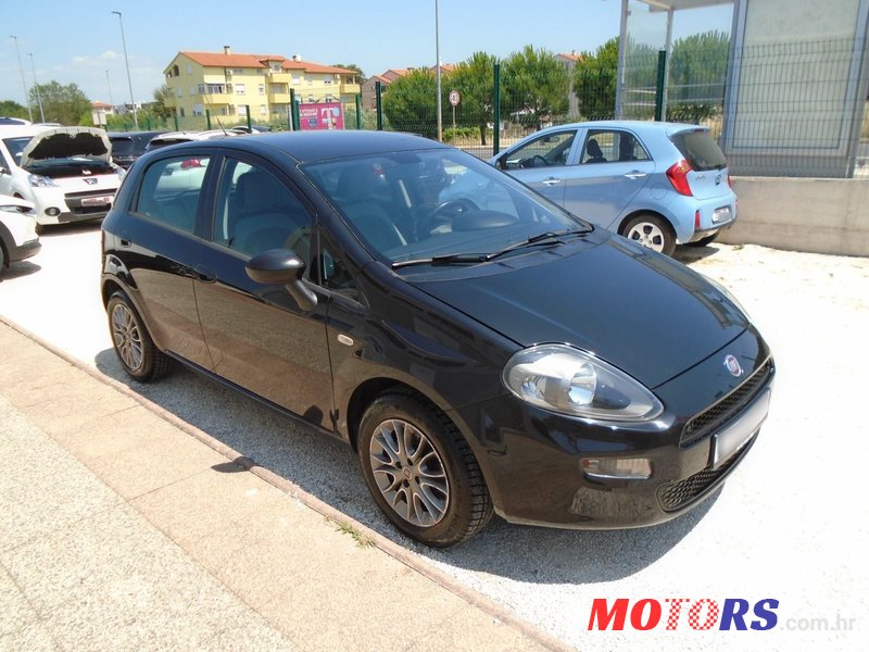 2012' Fiat Punto 1,3 Multijet 16V photo #4