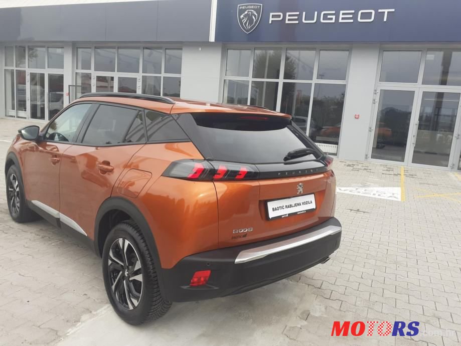 2021' Peugeot 2008 photo #6