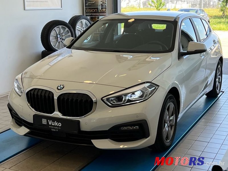 2020' BMW Serija 1 118I photo #3