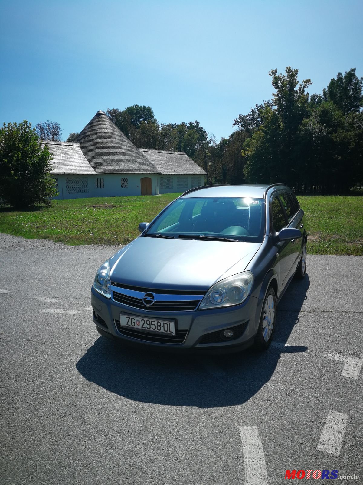 2007' Opel Astra H photo #1