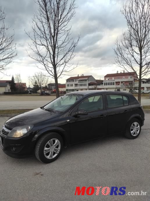 2013' Opel Astra 1,6 Classic photo #4