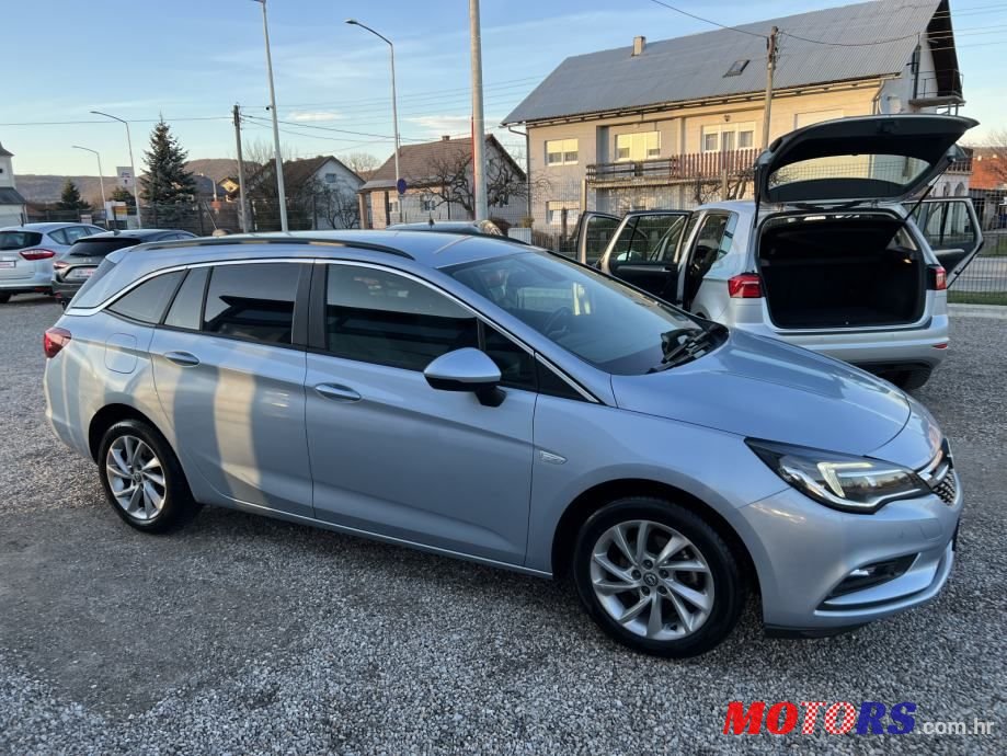 2019' Opel Astra Karavan photo #3