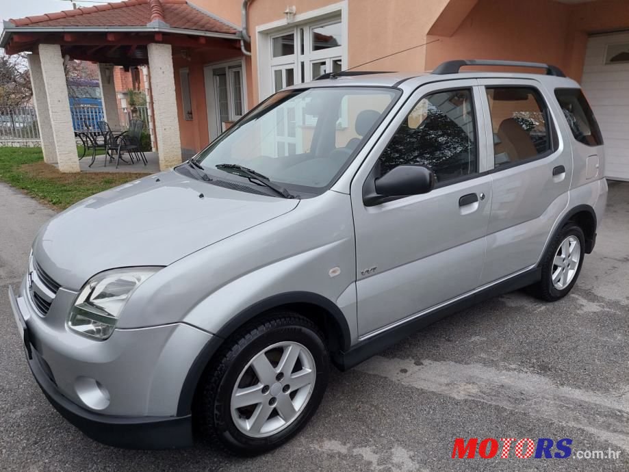 2006' Suzuki Ignis photo #3