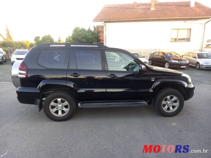 2007' Toyota Land Cruiser 3,0 D-4D photo #3