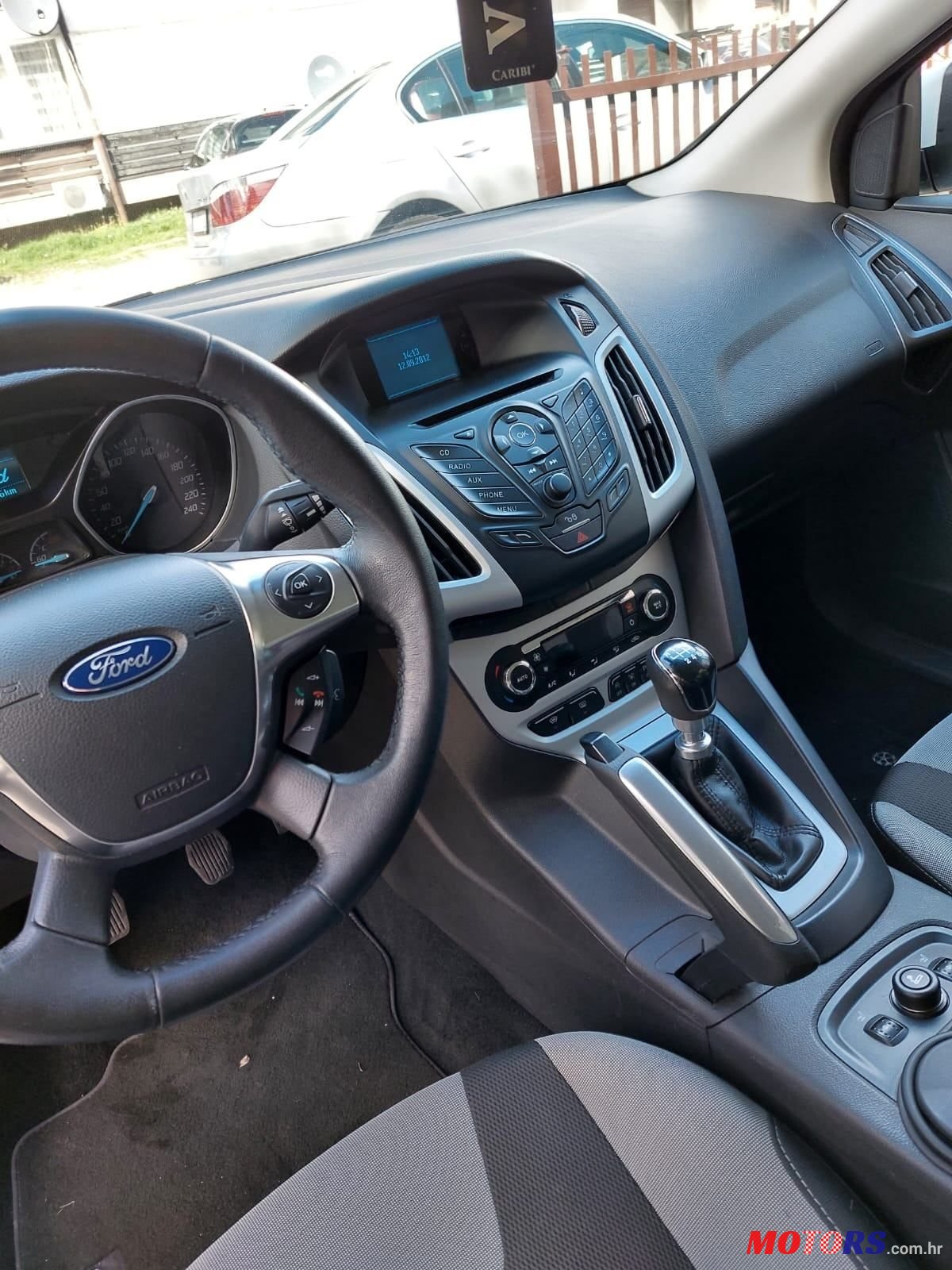 2012' Ford Focus Karavan photo #4