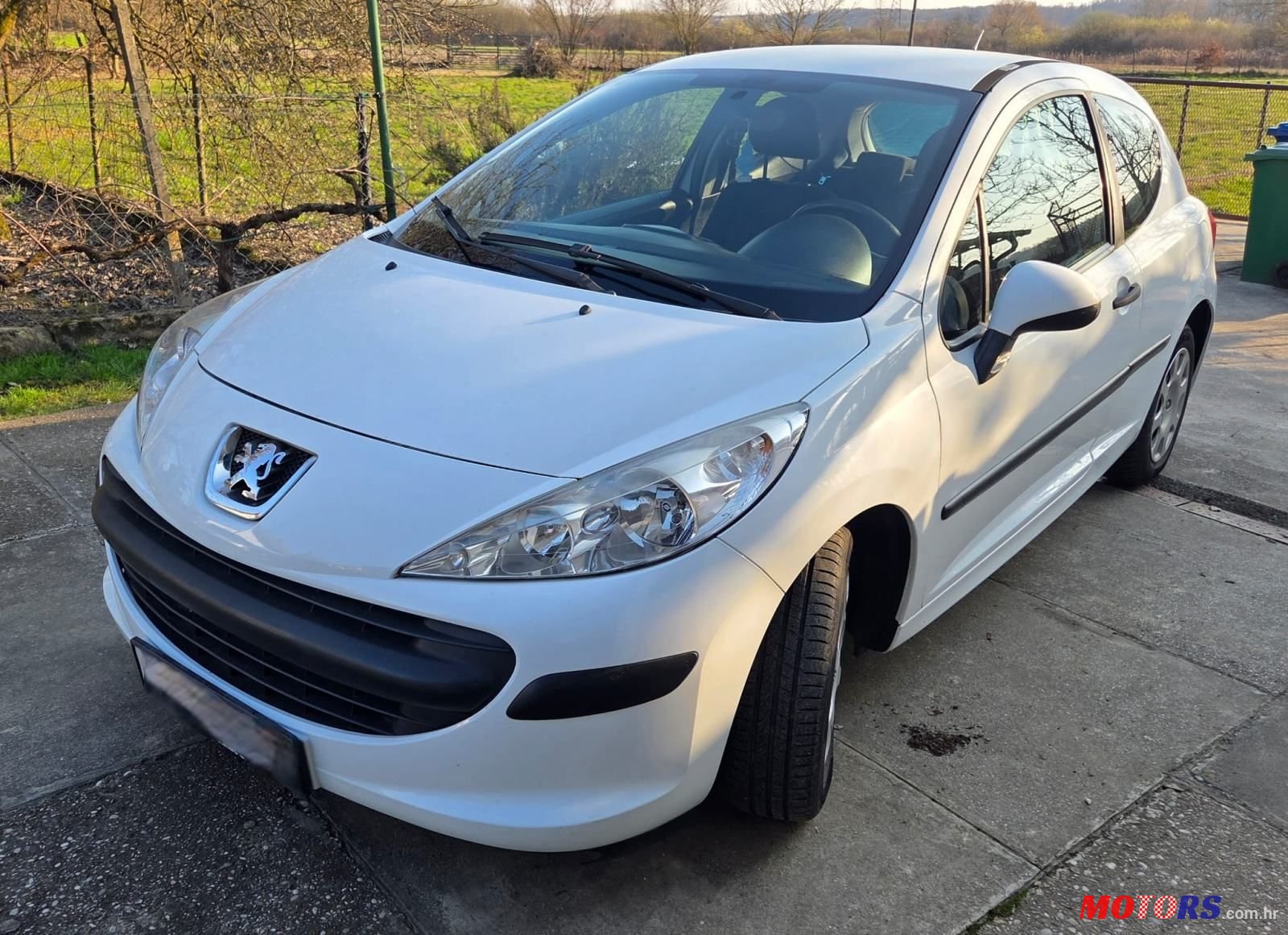 2009' Peugeot 207 1,4 Hdi photo #2