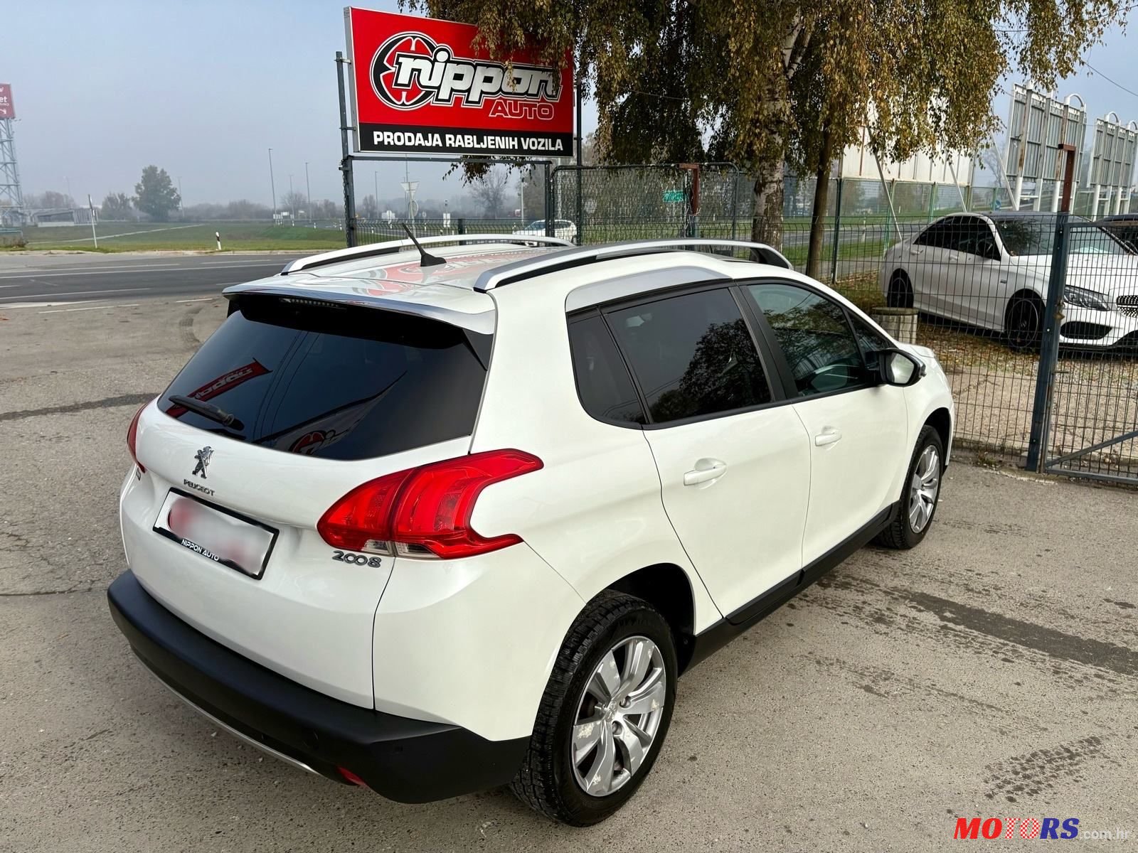 2015' Peugeot 2008 1,2 photo #6