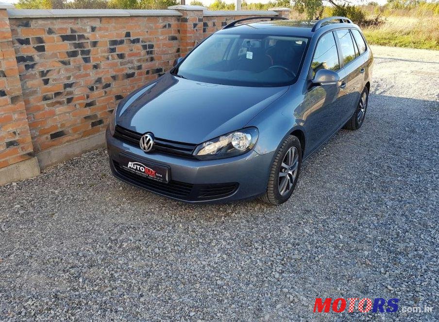 2010' Volkswagen Golf Vi Variant 1.6 Tdi photo #1