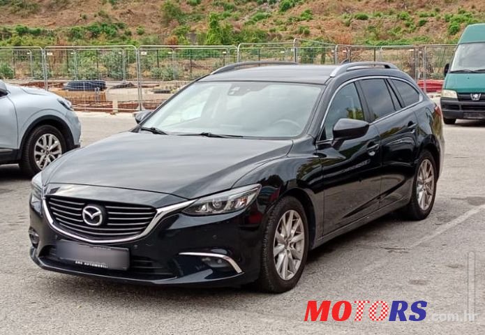 2015' Mazda 6 Sport Combi photo #5