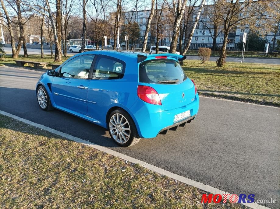 2008' Renault Clio Sport photo #1