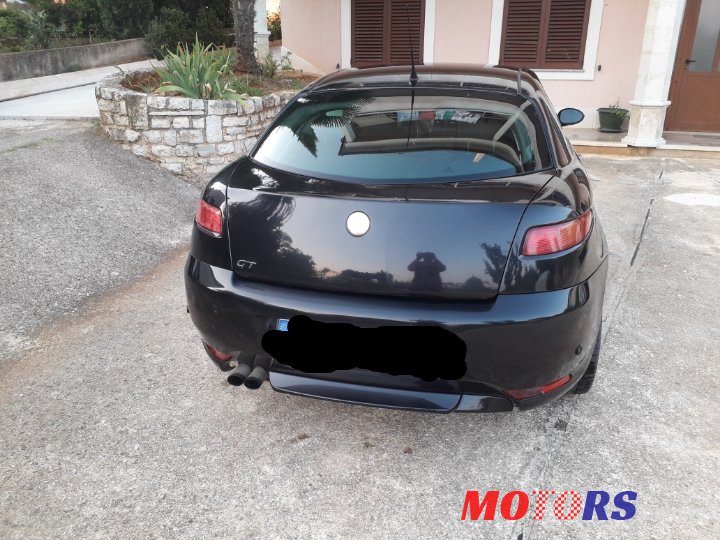 2007' Alfa Romeo GT photo #2