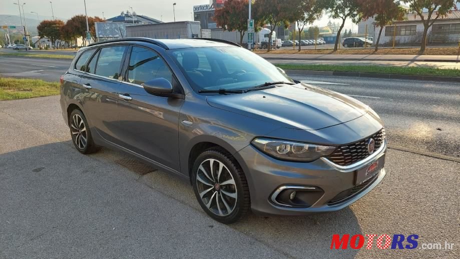 2017' Fiat Tipo photo #1