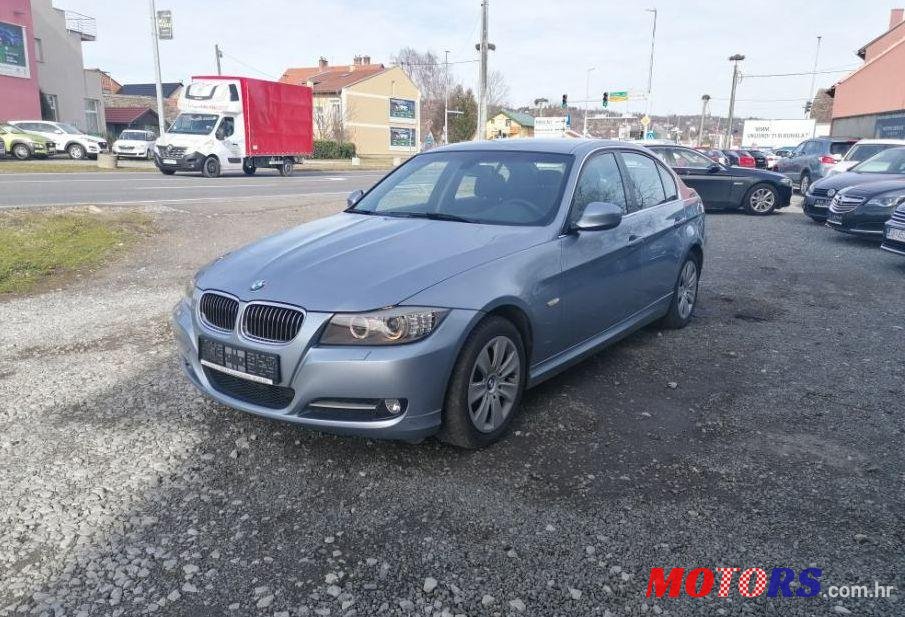 2012' BMW Serija 3 318D photo #1