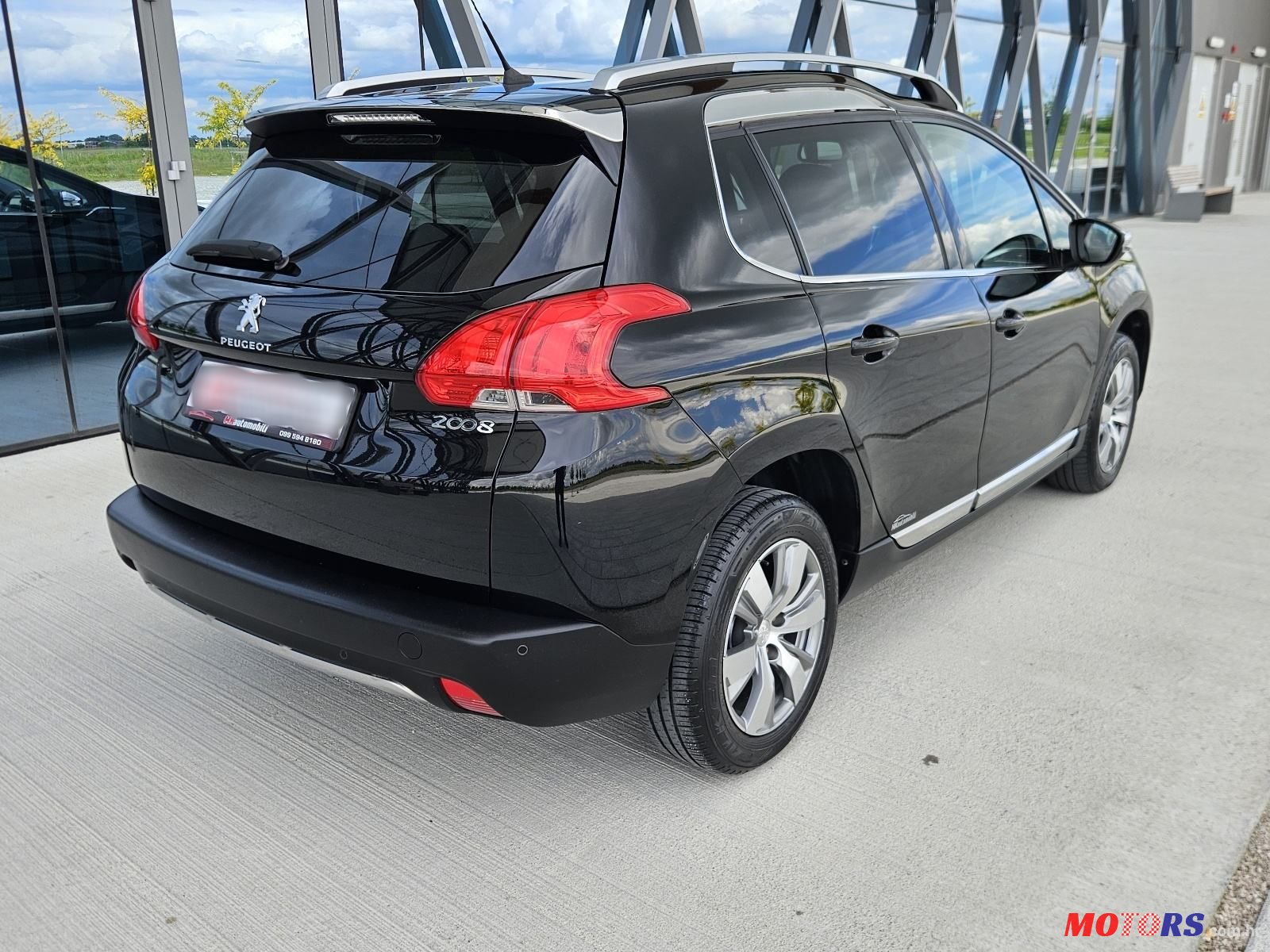 2015' Peugeot 2008 1,2 photo #6