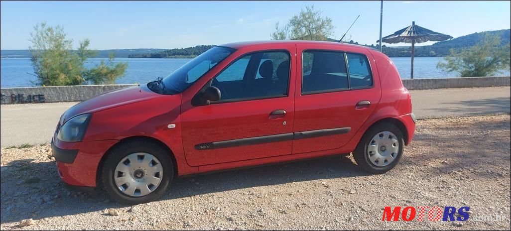 2002' Renault Clio 1,2 photo #5