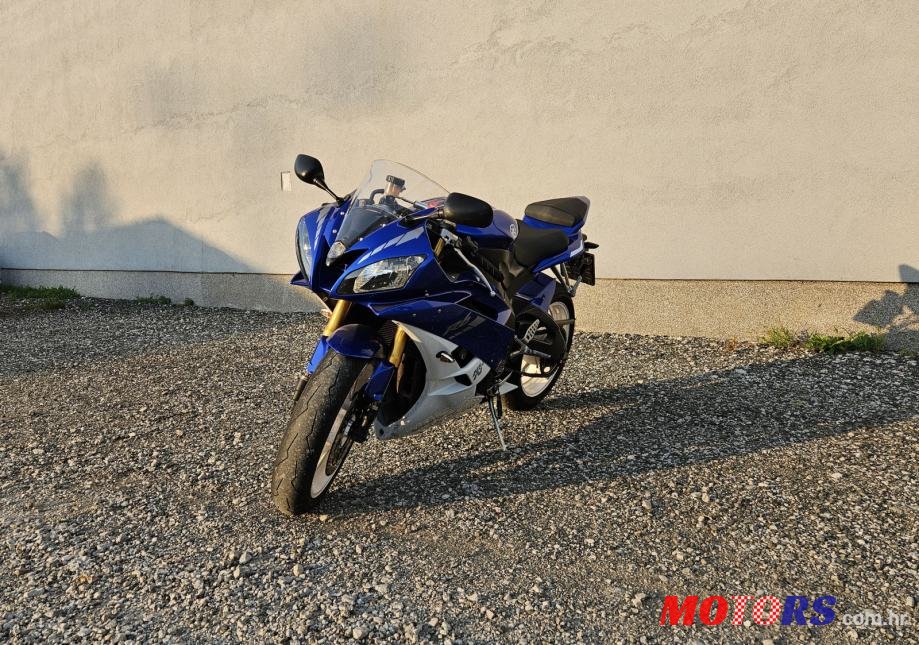 2006' Yamaha R6 photo #1