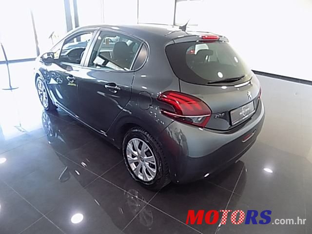 2016' Peugeot 208 1,0 photo #3