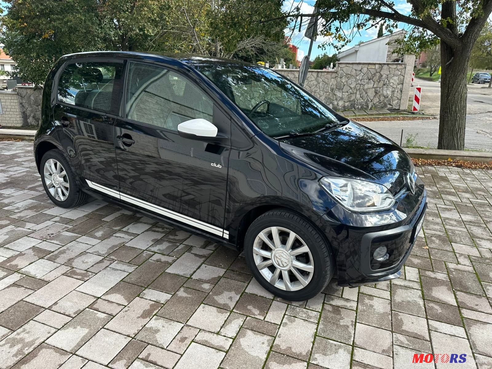 2016' Volkswagen Up! 1,0 Up! photo #2