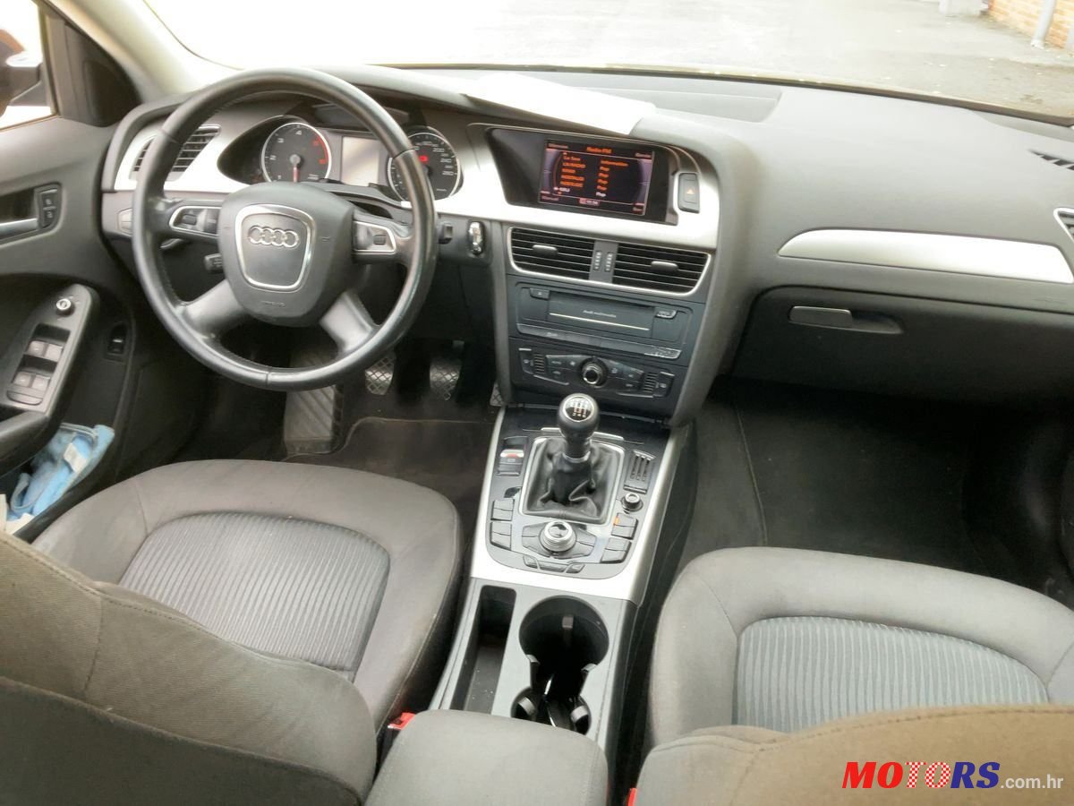 2011' Audi A4 2,0 Tdi photo #5